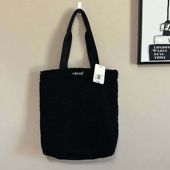 NWT Levi’s Sherpa Tote Bag Black - Picture 1 of 8